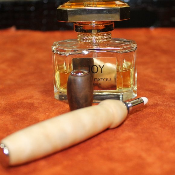 Fragrance Pen Natural Wood Finish - Picture 6 of 6